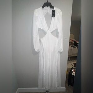 Chic White Backless Dress